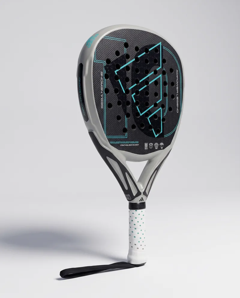 Adidas Adipower Legend 2025, AI vizualizacija