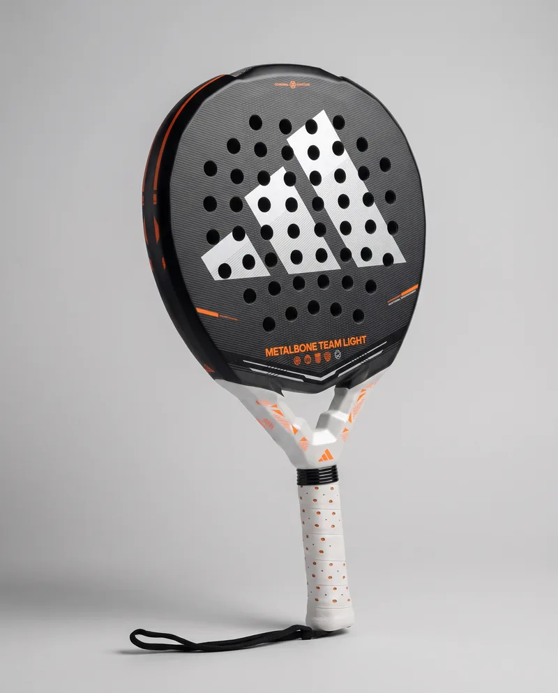 Adidas Metalbone Team Light 2026, AI vizualizacija