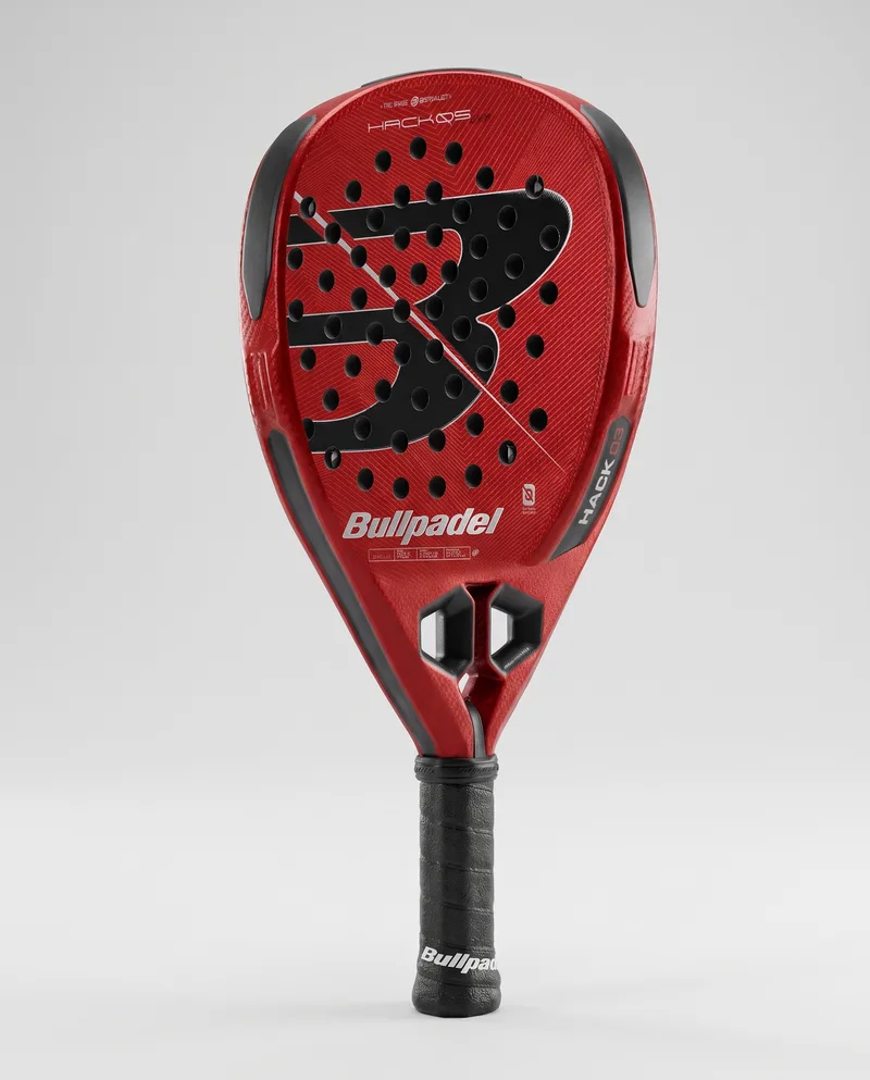 Bullpadel Hack 05 Comfort 2027, AI vizualizacija