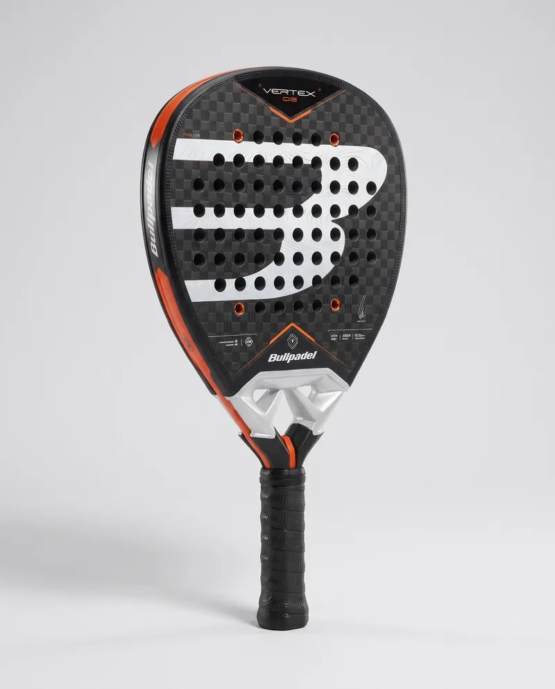 Bullpadel Vertex 05 2027, AI vizualizacija