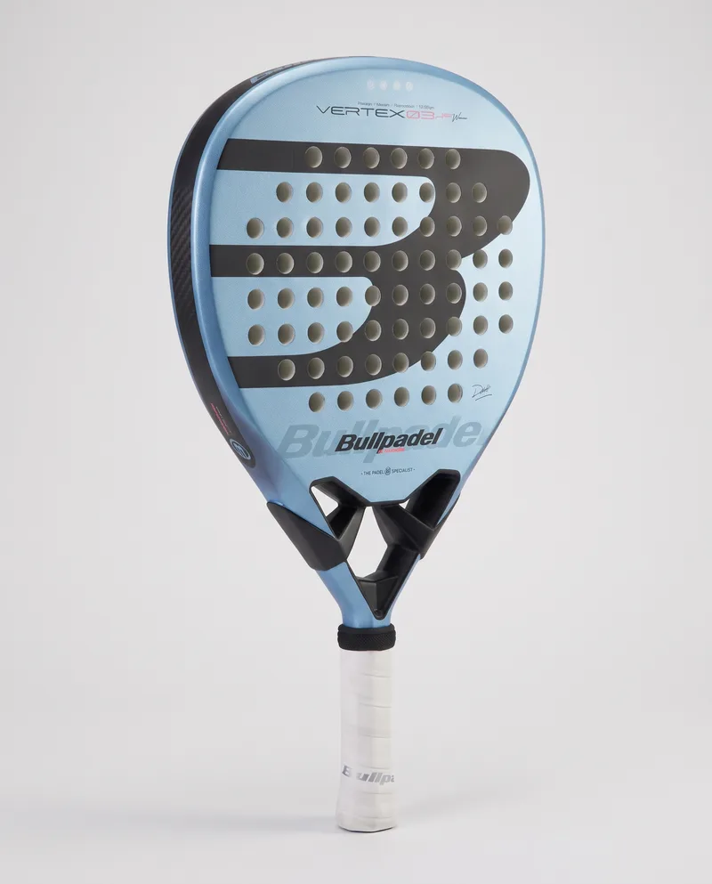 Bullpadel Vertex JR Girl 2026, AI vizualizacija